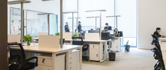 廣告公司專業(yè)設(shè)計(jì)服務(wù)的經(jīng)營范圍認(rèn)定與實(shí)務(wù)解析